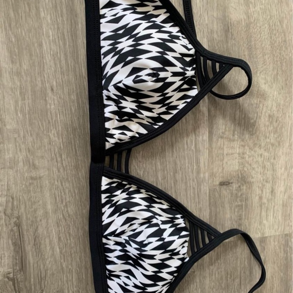 Bikini top